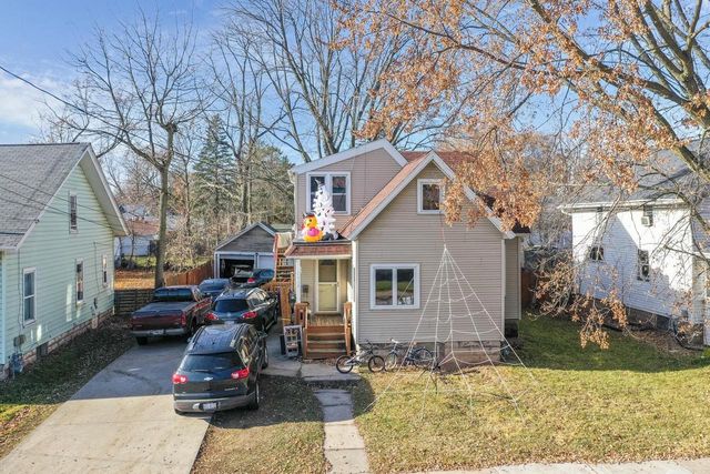 1115 N RICHMOND STREET, Appleton, WI 54911