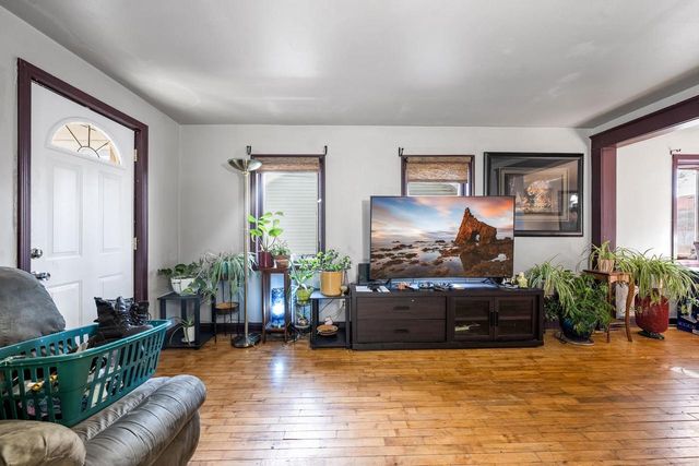 1115 N RICHMOND STREET, Appleton, WI 54911