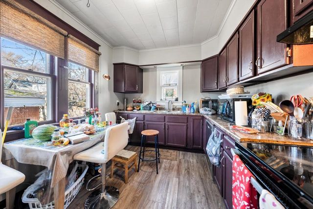 1115 N RICHMOND STREET, Appleton, WI 54911