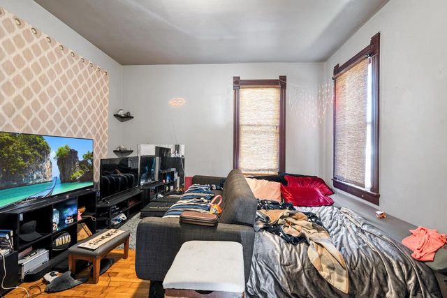 1115 N RICHMOND STREET, Appleton, WI 54911