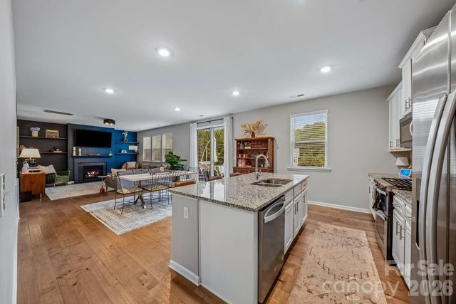 1809 Shelbourne Way, Fort Mill, SC 29707