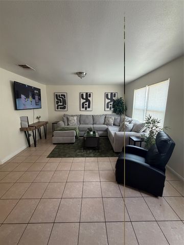 725 Lazy Crest Drive, Fort Worth, TX 76140