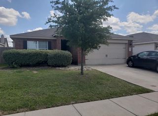 725 Lazy Crest Drive, Fort Worth, TX 76140