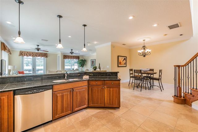 13920 CLUBHOUSE DRIVE, Tampa, FL 33618