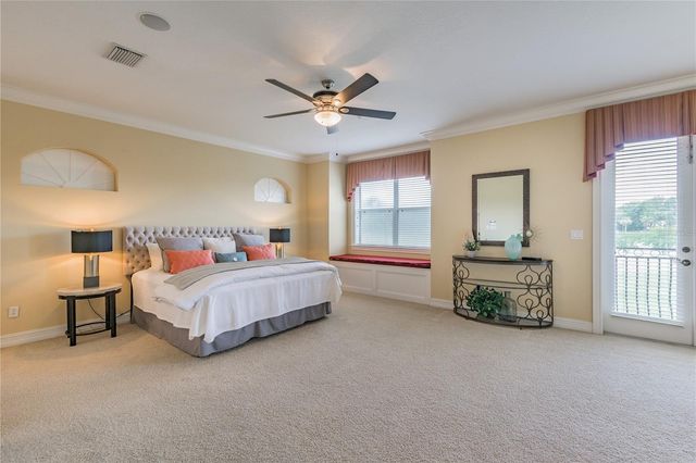 13920 CLUBHOUSE DRIVE, Tampa, FL 33618