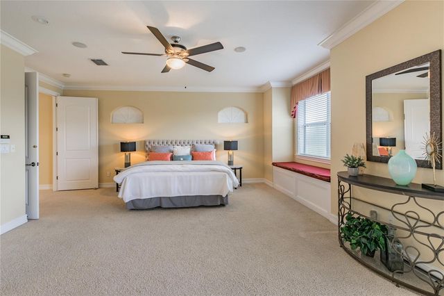 13920 CLUBHOUSE DRIVE, Tampa, FL 33618