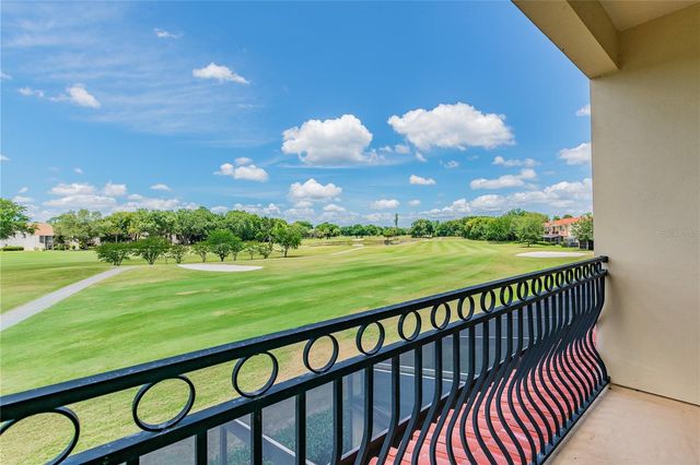 13920 CLUBHOUSE DRIVE, Tampa, FL 33618