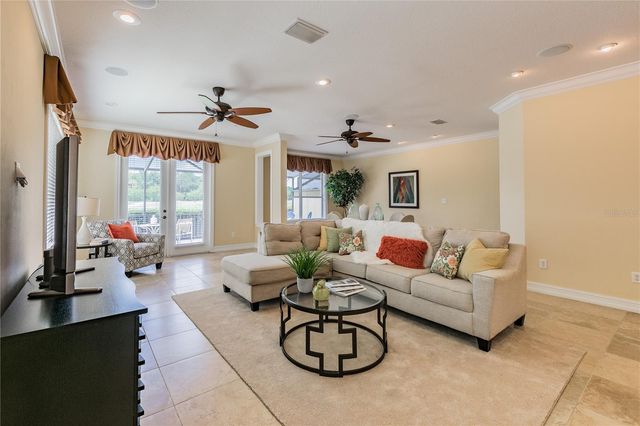 13920 CLUBHOUSE DRIVE, Tampa, FL 33618