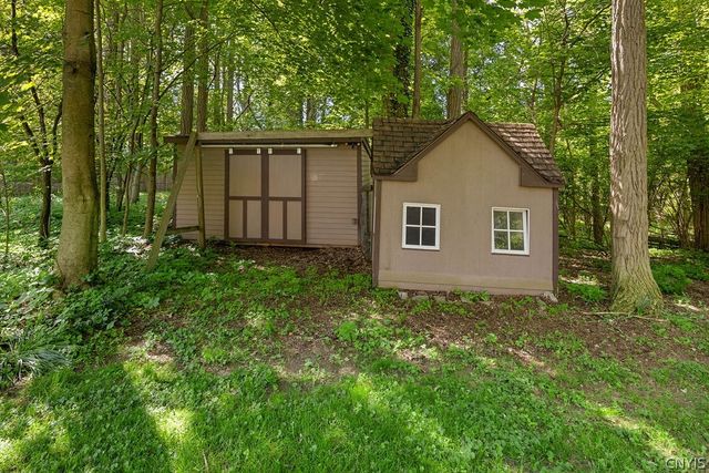 8118 East Seneca, Manlius, NY 13104