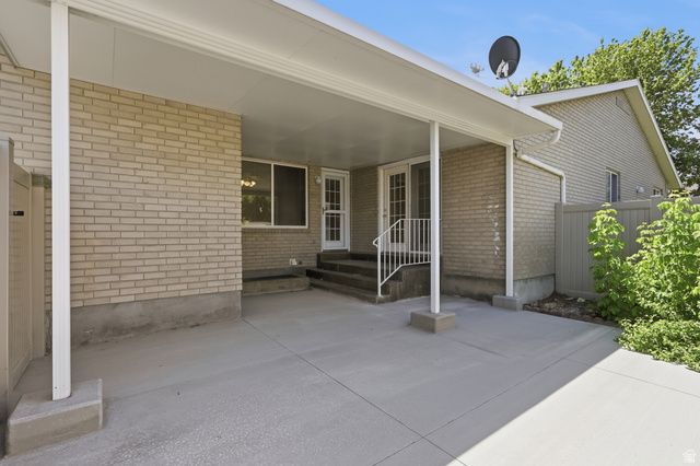 1597 W CORNERSTONE WAY, South Jordan, UT 84095