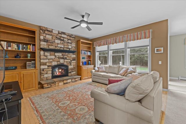 182 Barrett Lane, Williston, VT 05495