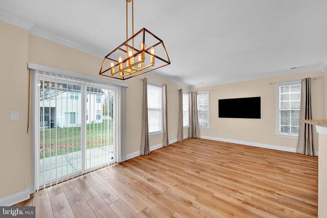 25 MILLER CIR, Pennington, NJ 08534