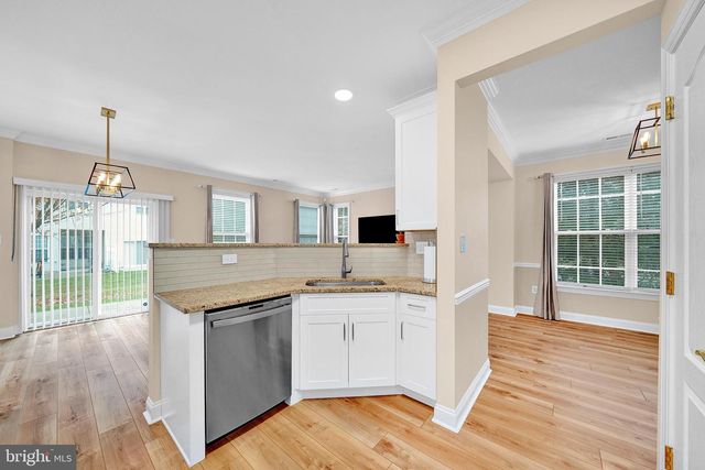 25 MILLER CIR, Pennington, NJ 08534