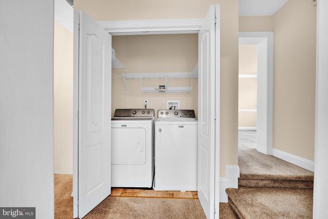 25 MILLER CIR, Pennington, NJ 08534