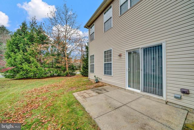 25 MILLER CIR, Pennington, NJ 08534