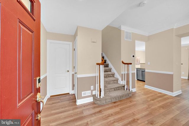 25 MILLER CIR, Pennington, NJ 08534