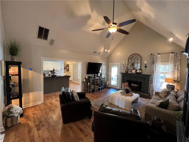 201 Abigaile Court, Mcdonough, GA 30252