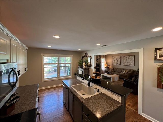 201 Abigaile Court, Mcdonough, GA 30252