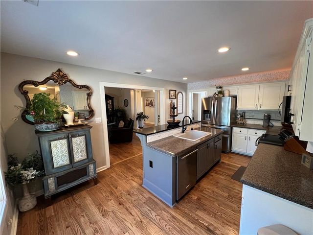 201 Abigaile Court, Mcdonough, GA 30252