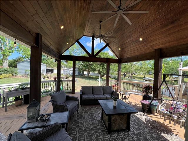 201 Abigaile Court, Mcdonough, GA 30252