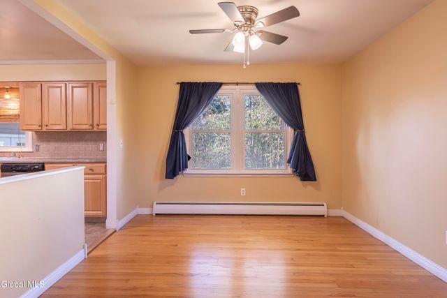 4110 Consaul Road, Niskayuna, NY 12304