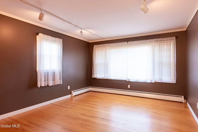 4110 Consaul Road, Niskayuna, NY 12304