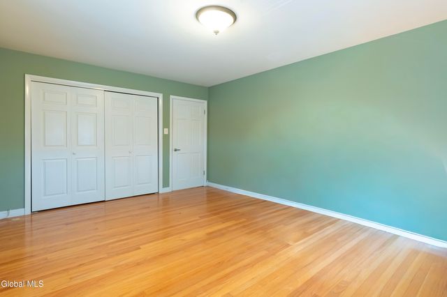 4110 Consaul Road, Niskayuna, NY 12304