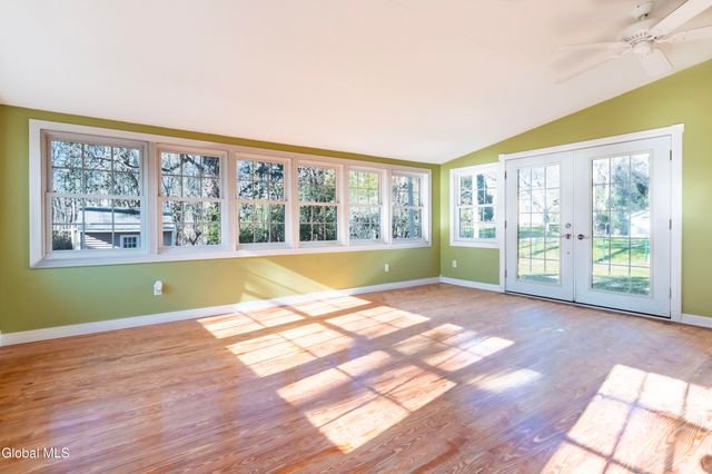 4110 Consaul Road, Niskayuna, NY 12304