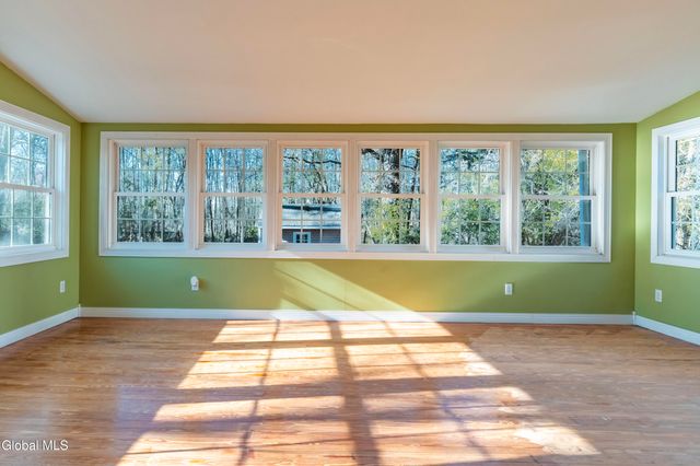 4110 Consaul Road, Niskayuna, NY 12304