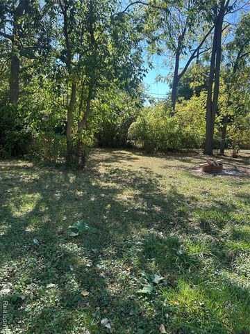 559 Arthur Avenue, Pontiac, MI 48341