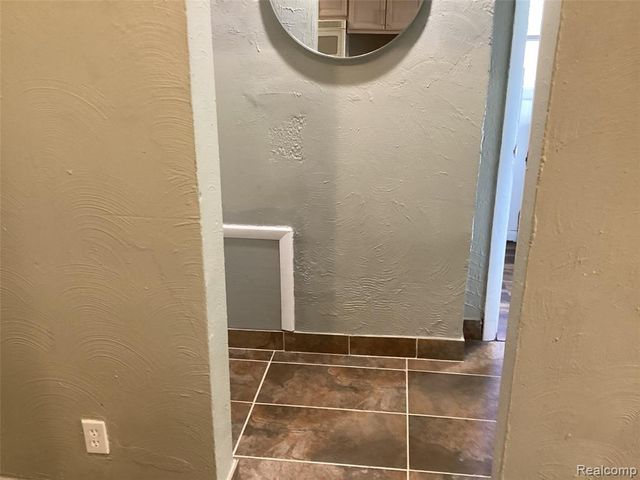 559 Arthur Avenue, Pontiac, MI 48341