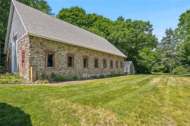 362 Abbott Run Valley Road, Cumberland, RI 02864