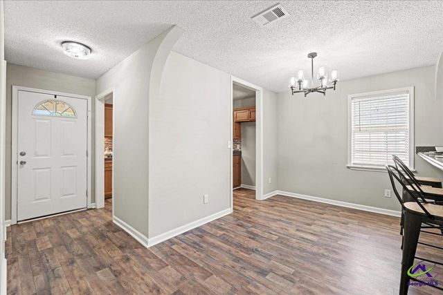 302 Strawbridge Lane, Bonaire, GA 31005