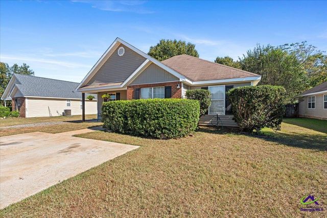 302 Strawbridge Lane, Bonaire, GA 31005