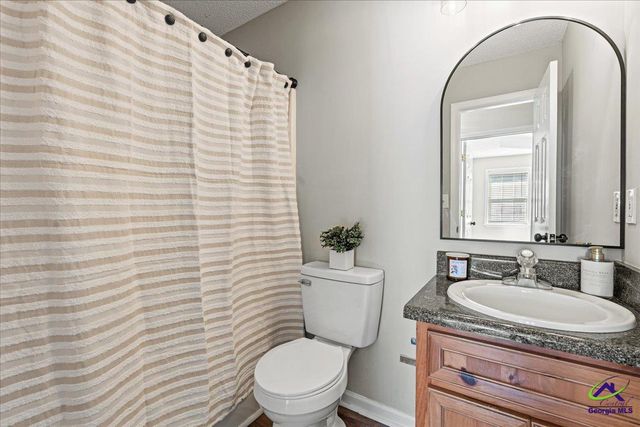 302 Strawbridge Lane, Bonaire, GA 31005