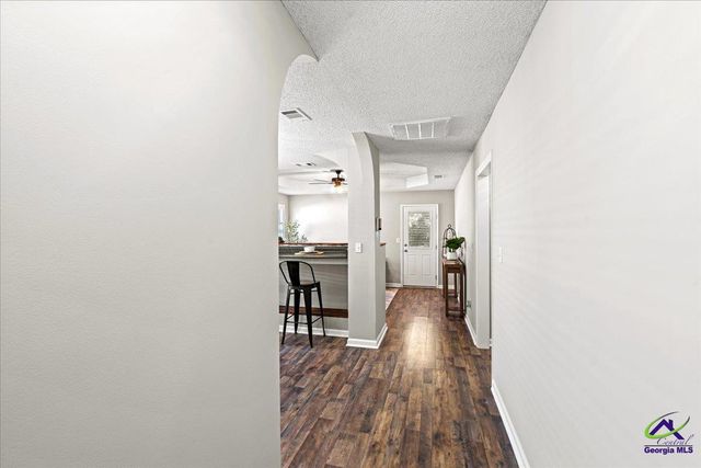 302 Strawbridge Lane, Bonaire, GA 31005