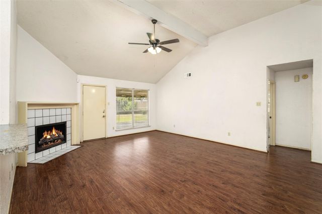 7006 Tara Blue Ridge Drive, Richmond, TX 77469