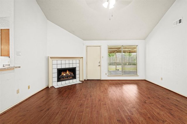 7006 Tara Blue Ridge Drive, Richmond, TX 77469