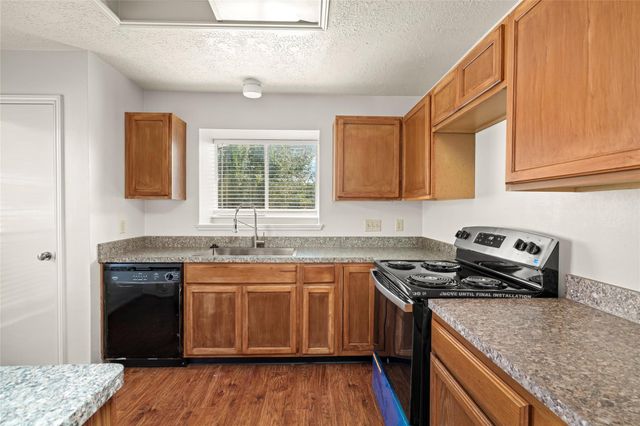 7006 Tara Blue Ridge Drive, Richmond, TX 77469