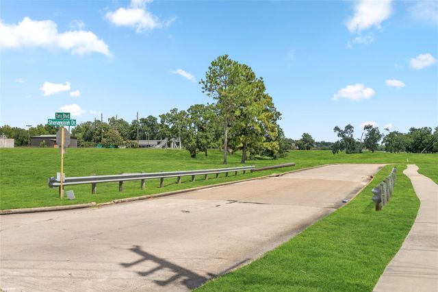 7006 Tara Blue Ridge Drive, Richmond, TX 77469