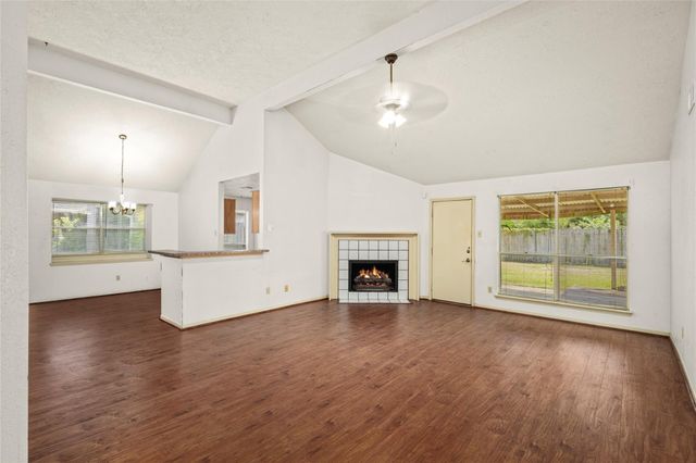7006 Tara Blue Ridge Drive, Richmond, TX 77469