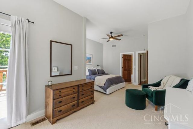 448 Delta Avenue, Cincinnati, OH 45226