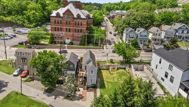 448 Delta Avenue, Cincinnati, OH 45226