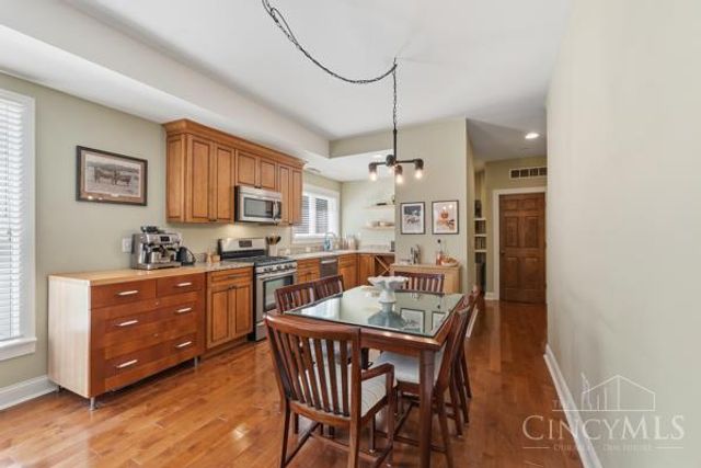 448 Delta Avenue, Cincinnati, OH 45226
