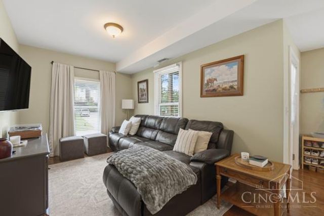 448 Delta Avenue, Cincinnati, OH 45226