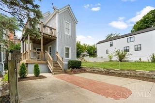 448 Delta Avenue, Cincinnati, OH 45226