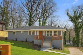 2739 FLAGSTONE Drive, Atlanta, GA 30316