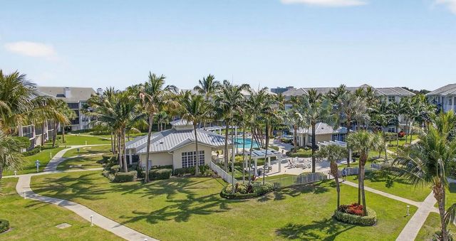 441 Bay Colony Drive N, Juno Beach, FL 33408
