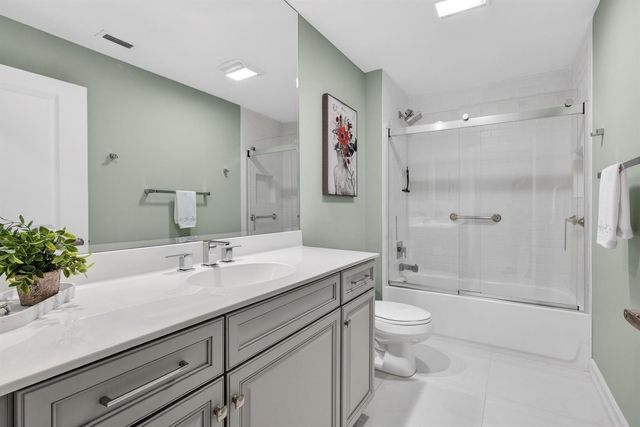 441 Bay Colony Drive N, Juno Beach, FL 33408