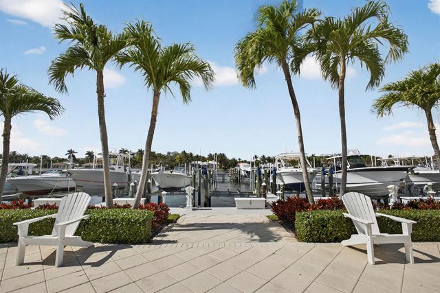 441 Bay Colony Drive N, Juno Beach, FL 33408